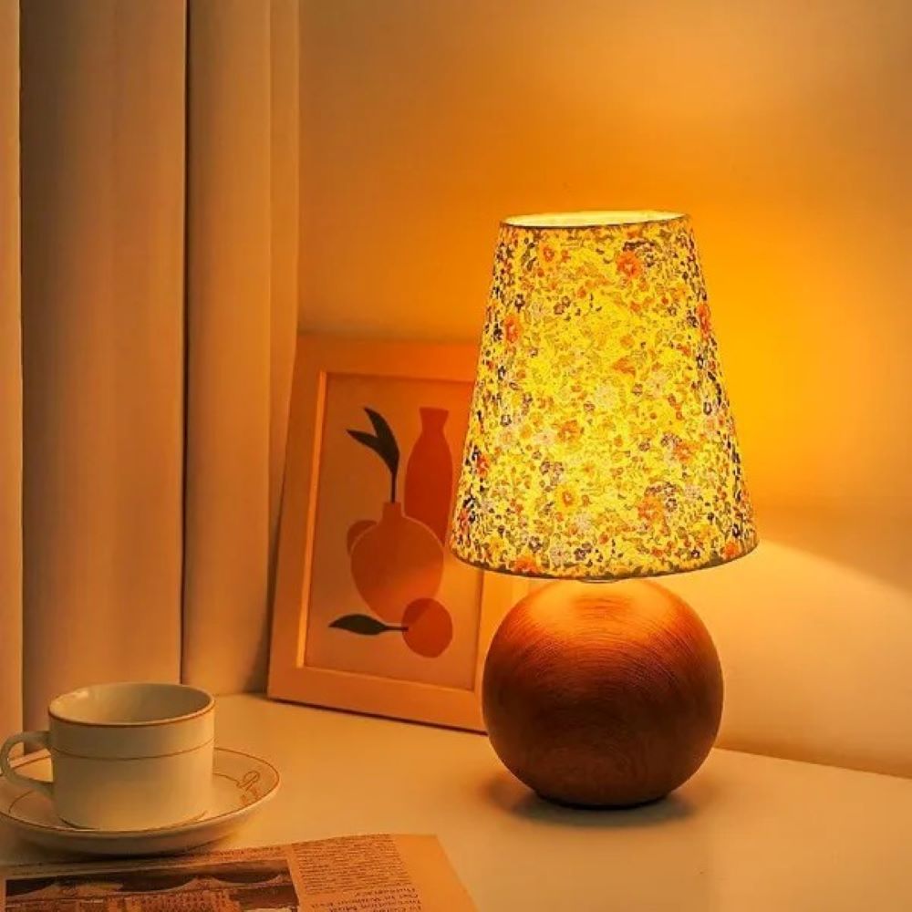 Vintage Floral Fabric Table Lamp with Wooden Base, Adjustable Light Color and Brightness, USB Powered, Simple Retro Style LED Light for Bedroom Living Room Office (Cylindrical)