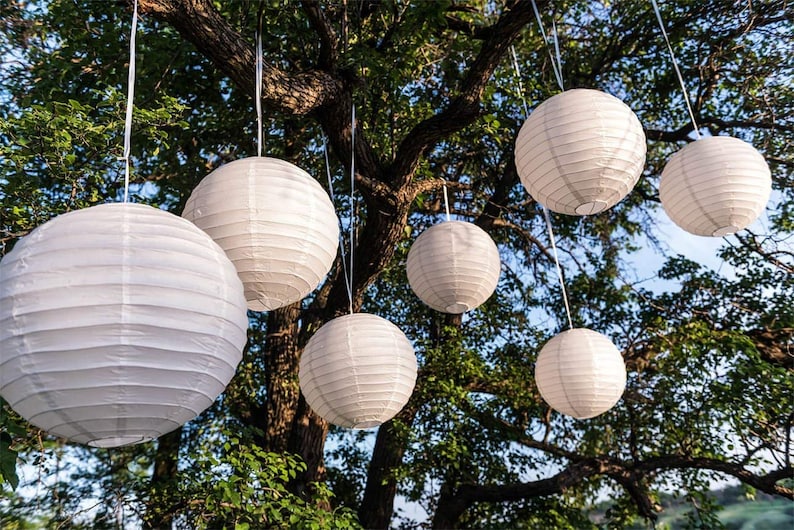 20 Pcs White Round Paper Lanterns for Weddings, Birthdays, Parties and Events - Assorted Sizes of 6", 8", 10", 12" (5 of Each Size)